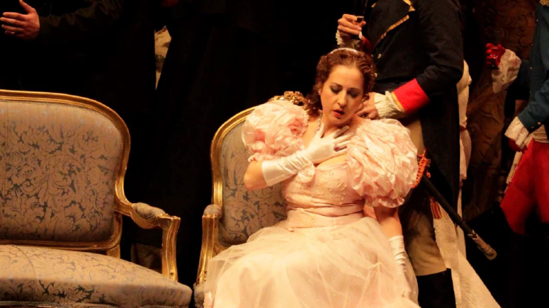 LA TRAVIATA